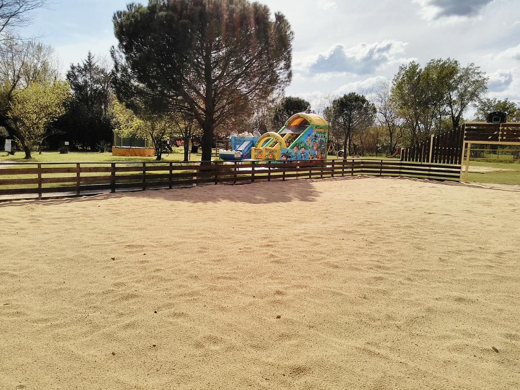 Camping Le Fief D'Anduze Luaran gambar